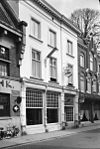 Voorgevel - Breda - 20040961 - RCE -  Straatlantaarn: voorgevel 