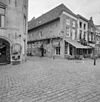 Overzicht voorgevel en linker zijgevel met buurpanden - 's-Hertogenbosch - 20348625 - RCE -  Het Keershuis: Overzicht voorgevel en linker zijgevel met buurpanden (opmerking: Gefotografeerd voor Monumenten In Nederland Noord-Brabant) 