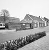 Overzicht voorgevel woonhuis met links de erfafscheiding - Dongen - 20336548 - RCE -  Leerlooierij Driessen: Overzicht voorgevel woonhuis met links de erfafscheiding 