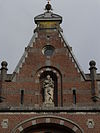 Franciscanessenklooster P1040596.JPG -  Detail voorgevel Franciscanessenklooster in Dongen 