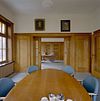 Interieur, overzicht kantoorruimte met houten wanden en schuifdeuren - Dongen - 20337024 - RCE -  Stoomfabriek En Schoenenfabriek Smits En Cie: Interieur, overzicht kantoorruimte met houten wanden en schuifdeuren 