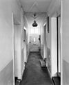 Interieur, overzicht gang, richting voordeur - Terheijden - 20345261 - RCE -  Dubbele woning/ Gang: Interieur, overzicht gang, richting voordeur 