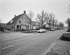 Overzicht van het woongedeelte van de boerderij met straatbeeld - Etten-Leur - 20340142 - RCE -  Boerderijen: Overzicht van het woongedeelte van de boerderij met straatbeeld 