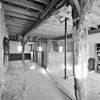 Interieur overzicht paardenstal - Gemert - 20326785 - RCE -  Armenhoeve: Interieur overzicht paardenstal 