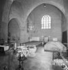Interieur overzicht zijschip met doopvont - Goirle - 20325418 - RCE -  Rooms-Katholieke Kerk Maria Boodschap: Interieur overzicht zijschip met doopvont 