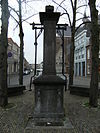 T.T Stadspomp Grave