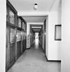 Interieur eerste verdieping, overzicht kloostergang - Velp - 20351463 - RCE -  Kapucijnenklooster Emmaus: Interieur eerste verdieping, overzicht kloostergang 