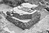 Fundering gothische kolom gezien naar het zuid-westen - Grave - 20083883 - RCE -  Rooms-Katholieke Kerk: fundering gothische kolom gezien naar het zuid-westen