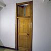 Interieur eerste verdieping, deur met bovenlicht van voormalige kloostercel, buitenkant - Velp - 20351502 - RCE -  Kapucijnenklooster Emmaus: Interieur eerste verdieping, deur met bovenlicht van voormalige kloostercel, buitenkant 