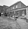Overzicht achterzijde, carrÃ©vorm - Helmond - 20337866 - RCE -  Voormalig Klooster: Overzicht achterzijde, carrÃ©vorm 