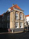Hoekhuis met gevel van het 
