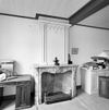 Interieur, voorkamer met schouw - Heusden - 20002798 - RCE -  Interieur, voorkamer met schouw 