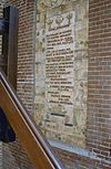 Kasteeltoren, tekstplaquette naast de entree - Nieuwkuijk - 20333295 - RCE -  Abdij Marienkroon: Kasteeltoren, tekstplaquette naast de entree 