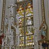 Interieur koor, glas in loodraam, links Alfonsus a Liguri en rechts Thomas van Aquiro - Geffen - 20323789 - RCE -  Heilige Maria Magdalena: Interieur koor, glas in loodraam, links Alfonsus a Liguri en rechts Thomas van Aquiro 