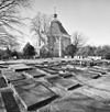 Overzicht zuidoostgevel met consistoriekamer en zicht op kerkhof - Willemstad - 20341138 - RCE -  Nederlands Hervormde Kerk: Overzicht zuidoostgevel met consistoriekamer en zicht op kerkhof 