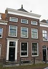 Willemstad - rijksmonument 38972 - Voorstraat 13 20120115 -  National monument no. 38972 - Voorstraat 13, Willemstad, The Netherlands.  Rijksmonument 38972 - Voorstraat 13, Willemstad (NB).