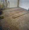 Interieur eerste verdieping, voorkamer, beschilderde vloer
