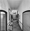 Interieur overzicht gang richting voorzijde - Berlicum - 20324672 - RCE -  Interieur overzicht gang richting voorzijde 