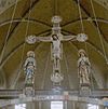 Interieur, kruisbeeld met voorspraak op triomfbalk - Steenbergen - 20321082 - RCE -  Sint Gummaruskerk: Interieur, kruisbeeld met voorspraak op triomfbalk (opmerking: Kanjerproject) 