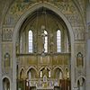 Interieur overzicht richting koor en apsis met triomfbalk in de triomfboog - Steenbergen - 20321073 - RCE -  Sint Gummaruskerk: Interieur overzicht richting koor en apsis met triomfbalk in de triomfboog (opmerking: Kanjerproject) 