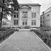 Overzicht voorgevel school - Tilburg - 20344256 - RCE -  Ambachts- En Industrieschool Voor Tilburg En Omstreken: Overzicht voorgevel school (opmerking: Gefotografeerd voor MIP Tilburg) 