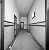 Interieur overzicht zijgang naast benedenzaal - Tilburg - 20330717 - RCE -  Patronaat St. Joseph: Interieur overzicht zijgang naast benedenzaal 