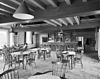 Interieur beneden zaal - Tilburg - 20209311 - RCE -  De Kasteelhoeve: interieur beneden zaal 
