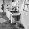 Interieur hardstenen aanrecht met spoelbak in het bedrijfsgedeelte - Veghel - 20326074 - RCE -  Interieur hardstenen aanrecht met spoelbak in het bedrijfsgedeelte 