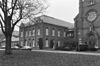 Voorgevel gebouw links naast de kerk - Vught - 20247845 - RCE -  Huize Voorburg: voorgevel gebouw links naast de kerk 
