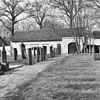 Overzicht achtergevel poortgebouw met metaarhuis en dienstwoning - Vught - 20347926 - RCE -  Israelische Begraafplaats: Overzicht achtergevel poortgebouw met metaarhuis en dienstwoning (opmerking: Gefotografeerd voor Monumenten In Nederland Noord-Brabant, bladzijde 325) 