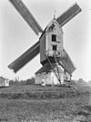 Zicht op achterzijde windkorenmolen - Sprang - 20091632 - RCE -  Dye Sprancke: Zicht op achterzijde windkorenmolen 