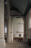 Interieur, zuiderzijbeuk naar het oosten - Waalwijk - 20342661 - RCE -  Nederlands Hervormde Kerk: Interieur, zuiderzijbeuk naar het oosten 
