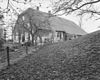 Voor en rechter zijgevel - Almkerk - 20007275 - RCE -  Altena Hoeve - Boerderij: voor en rechter zijgevel 