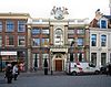 Pand met vijf traveeën brede gevel