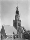 Gezicht op waaggebouw en toren - Alkmaar - 20005725 - RCE -  Waag: Gezicht op waaggebouw en toren (opmerking: In: Buiten ; 11(1917), nr. 4, p. 42) 