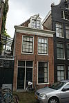 Pand met gevel onder rechte lijst