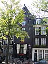 Pakhuis met puntgevel