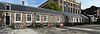 Jonas Daniel Meijerplein 5 - Amsterdam - Rijksmonument 2034 - panorama - rectilinear - Amsterdam, Jonas Daniel Meijerplein 5, Lage dienstwoningen onder op de hoek van de Rapenburgstraat omlopend schilddak. Rectilinear Panoramic Projection. 