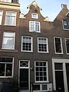 Pand met klokgevel
