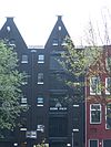 Pakhuis met puntgevel