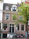 Huis onder schilddak