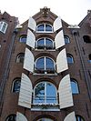 Prinsengracht 536 top.JPG - This image was uploaded as part of Wiki Loves Monuments 2011. Afrikaans | Ð±ÐµÐ»Ð°Ñ€ÑƒÑÐºÐ°Ñ | Ð±ÐµÐ»Ð°Ñ€ÑƒÑÐºÐ°Ñ (Ñ‚Ð°Ñ€Ð°ÑˆÐºÐµÐ²Ñ–Ñ†Ð°)â€Ž | brezhoneg | catalÃ  | ÄeÅ¡tina | dansk | Deutsch | Zazaki | English | Esperanto | espaÃ±ol | eesti | franÃ§ais | Frysk | galego | Alemannisch | ×¢×‘×¨×™×ª | magyar | italiano | LÃ«tzebuergesch | Ð¼Ð°ÐºÐµÐ´Ð¾Ð½ÑÐºÐ¸ | à´®à´²à´¯à´¾à´³à´‚…