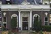 Overzicht tuinhuis, voorgevel met stucwerk - Amsterdam - 20352461 - RCE -  Stucwerk: Overzicht tuinhuis, voorgevel met stucwerk 