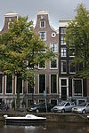Pand met klokgevel