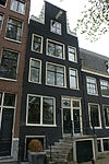 Pand met halsgevel