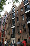 Pakhuis met gevel