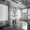 Int. bel-etage, grote zaal, schouwpartij - Amsterdam - 20320453 - RCE -  Int. bel-etage, grote zaal, schouwpartij 