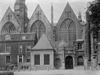 Zuidgevel - Amsterdam - 20012077 - RCE -  Oude Kerk: Zuidgevel (opmerking: In: Buiten ; 19(1925), nr. 33, p. 395) 
