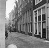 Pand met trapgevel van het 'sobere type met kleine blokjes'