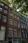 Pand met halsgevel